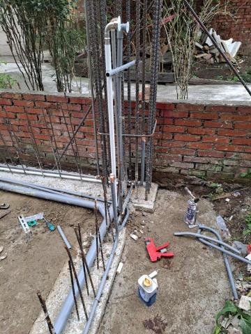 賴竑淇 - 新建案RC牆配管