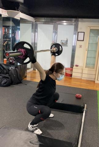 賴妤捷 - 43歲最強媽媽
不管幾歲都可以練舉重！