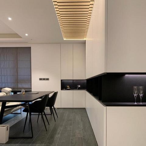 云棠   空間設計有限公司 - 寶輝毛胚屋
烤漆鐵件的展示櫃輕盈俐落
支撐起空間的連貫 云棠   空間設計有限公司 - 寶輝毛胚屋
烤漆鐵件的展示櫃輕盈俐落
支撐起空間的連貫