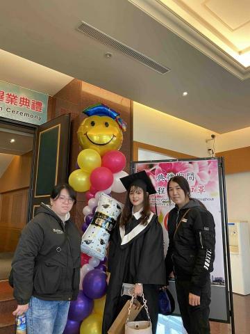 張玲越南語翻譯 - 親友