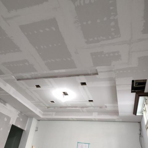 油漆工程 - 矽酸鈣批土