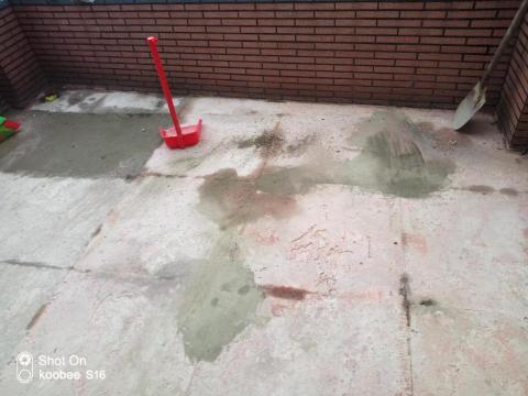 效綠工程行 - 貼地板木紋磚前