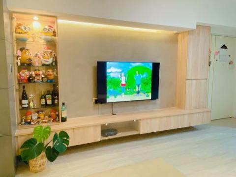 櫥櫃大小室 - #291 丹麥櫸木
5mm強化清玻門
