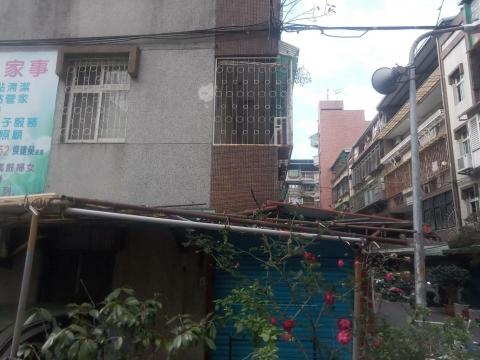 佳益家事家事服務部 - 公寓外牆修補