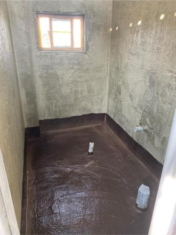 旭懿工程行 -  高雄 廁所防水完成（玻纖網加強邊角+彈泥+環保黑膠）