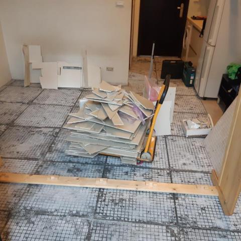 策略室內裝修事業群 - 台北松江路,套房地板更新 策略室內裝修事業群 - 台北松江路,套房地板更新