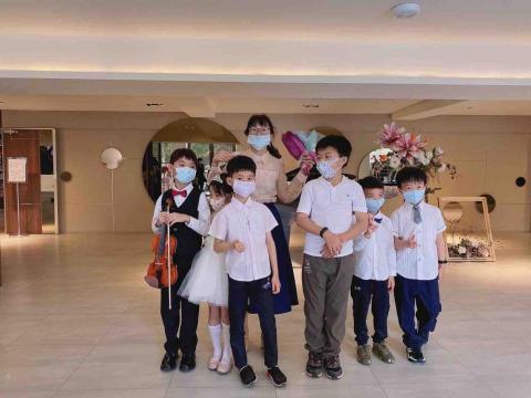 亭亭老師 - 小小樂手們的發表會