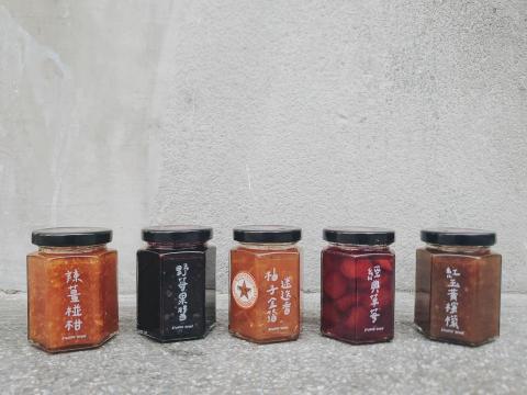 C1T_STUDIO - 旬食STUDIO_SHUN手寫字果醬貼紙
設計:C1T STUDIO
類型:透明白墨貼紙 C1T_STUDIO - 旬食STUDIO_SHUN手寫字果醬貼紙
設計:C1T STUDIO
類型:透明白墨貼紙