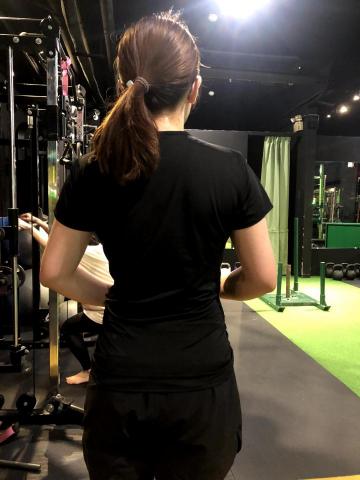 Key Cheng / 鄭翔駿 - 線條
規律訓練後相比之前腰身及背部線條更明顯 Key Cheng / 鄭翔駿 - 線條
規律訓練後相比之前腰身及背部線條更明顯