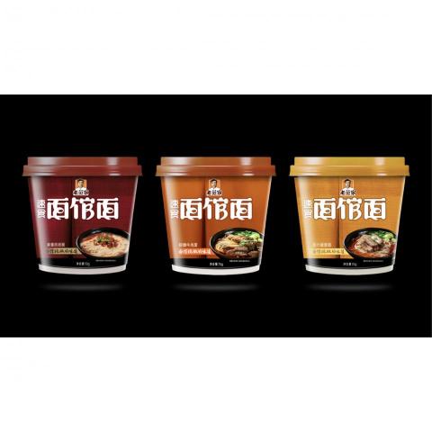 Z CONSULTING LAB - 今麥郎 麵館麵 
從日本的油炸工藝到中國的蒸煮麵技術，從日本的發源地到中國的「重新發明」，方便麵行業在歷經60年的發展之後，憑藉今麥郎出品的「老范家速食麵館面」實現了從中國製造向中國創造的技術跨越，區別於普通方便麵的油炸工藝，最大限度還原麵館現做的味道，開創了第二代方便麵。
此包裝參加於日本大阪舉辦的第十八屆世界方便麵大會