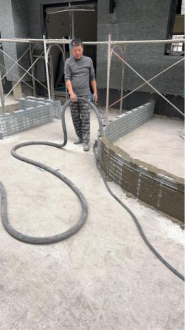 鴻億興企業有限公司 - 鋼網牆澆置作業！ 混凝土乾凅後牆體強度up up~
