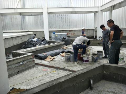 鴻升個人工作室 - 高禾醫院天台防水工程