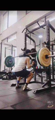 私人教練Vincent - 深蹲