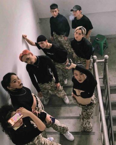 陳昱君 - 2021花蓮上騰工商招生表演（左2）