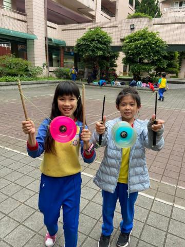  簡奕珊 -13 - 開心蜘蛛結網