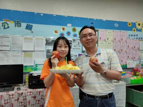 金榜專業教學團隊小馬老師 - 學校同學合影07