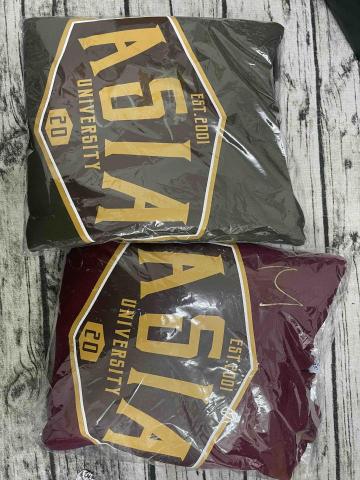 Eunice Chen - 亞洲大學20週年慶紀念帽T