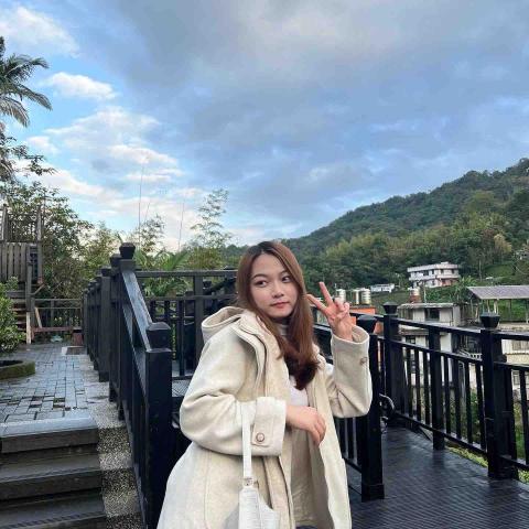 提供缺點服務的專家余佳綺