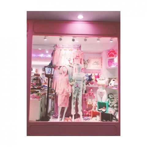 婕兒個人工作室 - 櫥窗陳列設計