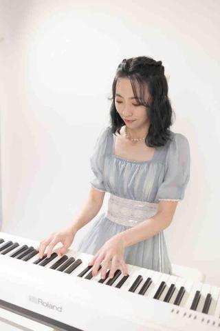 YU MUSIC 線上教學 鋼琴 烏克麗麗 古箏  -  YU MUSIC 線上教學 鋼琴 烏克麗麗 古箏  -