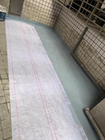 柏悦外牆工程行 - 不織布防水工程施工中 柏悦外牆工程行 - 不織布防水工程施工中