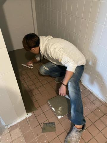 彩傑油漆工程行 -  地板磁磚改特殊塗料