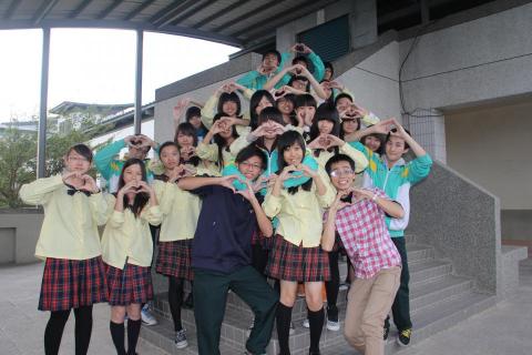 學習規劃師/高中物理 - 新興高中學生合照