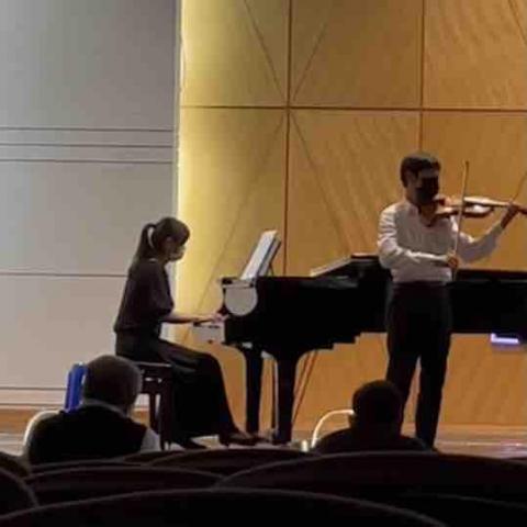 洪老師-音樂教學 - 鋼琴合作