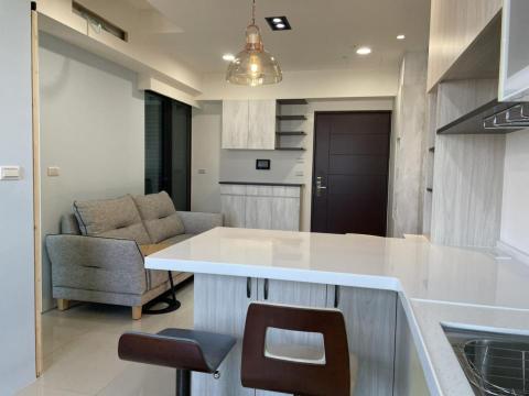 孟瀧室內設計&系統櫃 - 以系統櫃超強的收納搭配木作.營造出舒適的功能宅