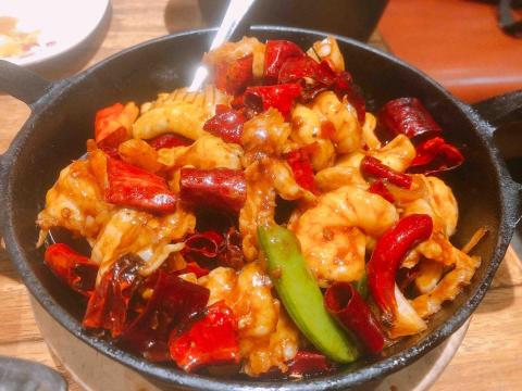 許紘慈 - 開飯川食堂