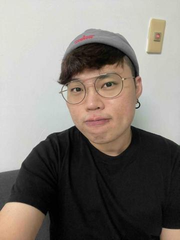 提供棒球規則服務的專家周柏叡