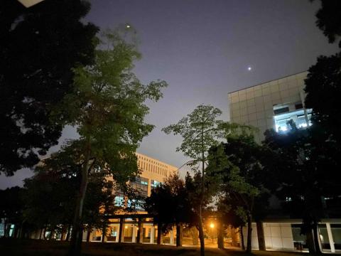 黃俊憲 - 國家衛生研究院研究生