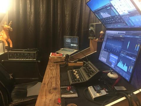 Voenix Studio 飛霓克斯錄音室&影像工作室 -  Voenix Studio 飛霓克斯錄音室&影像工作室 -