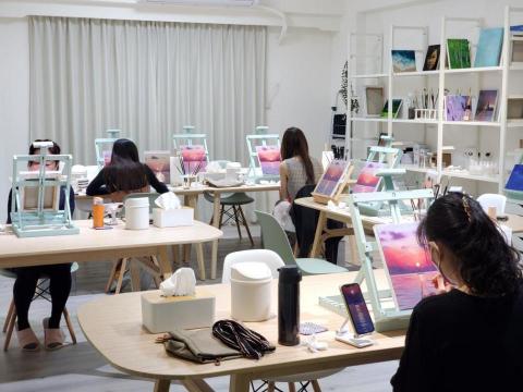 04 Art studio - 油畫課程上課側寫