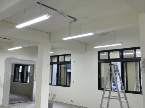 輝潤水電工程 - 商辦的工業風配管與電燈安裝測試 輝潤水電工程 - 商辦的工業風配管與電燈安裝測試
