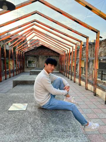 邱亮瑜 - 專業照