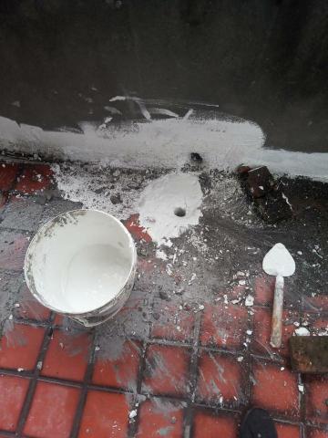 佳益家事家事服務部 - 樓上排水管漏水廢除排水管洞口水泥填補