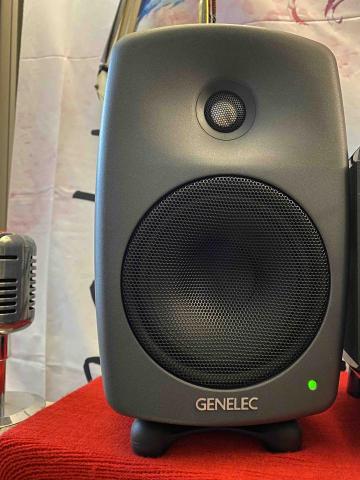 魏肇新 - 監聽喇叭