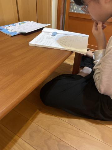 蔡欣融 - 上課以引導方式讓小朋友先自行思考。（經家長及本人同意拍攝上傳）