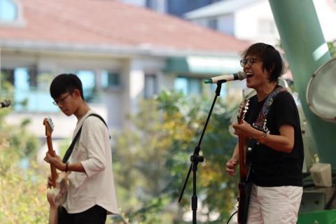 紅羽攝影 - 表演攝影
(僅供參考用，請勿挪做其他其他用途使用)