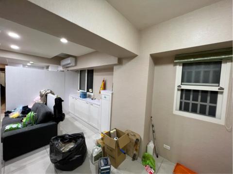 富築室內設計 地板/壁紙/窗簾 - 虎尾壁紙施工