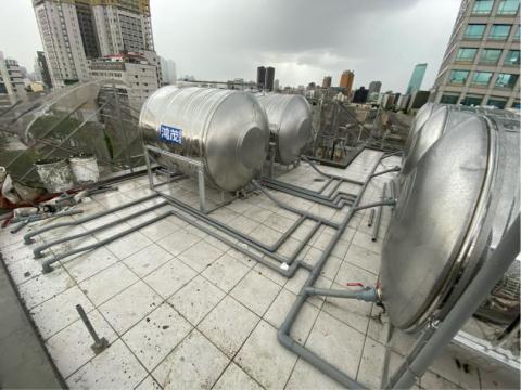 何主興 - 水塔安裝設計