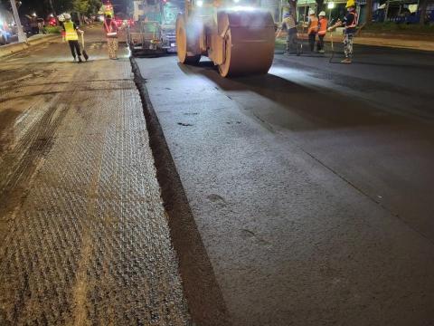 鈜耀工程有限公司 - 柏油鋪設