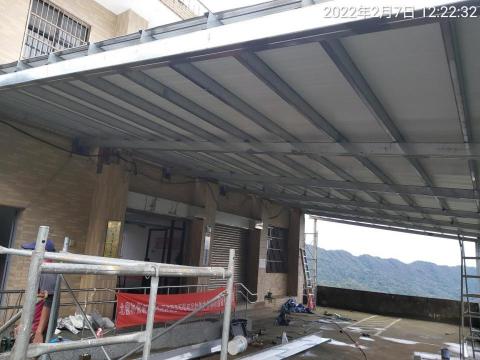 崧興工程行 - 白鐵雨遮 崧興工程行 - 白鐵雨遮