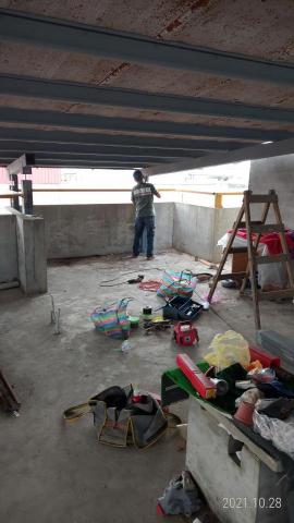 鋼毅工程行 - 鐵皮屋頂降低至合法高度