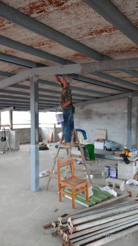 鋼毅工程行 - 鐵皮屋頂整修上漆防鏽