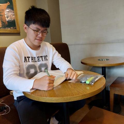 提供72服務的專家louischou