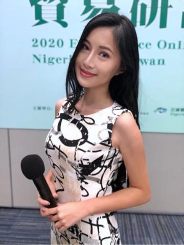 中英雙母語主持  Anita妮塔 -  中英雙母語主持  Anita妮塔 -