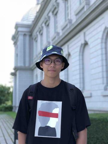 提供數學公式服務的專家鄭向澤