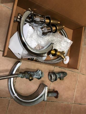 易遠水電 - 按摩浴缸龍頭組